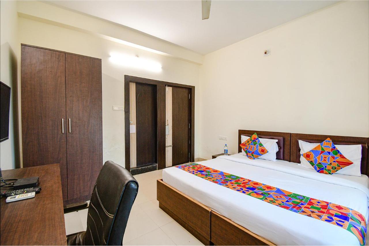 OYO 81468 Deepak Residency 2 Hotel Barang Bagian luar foto